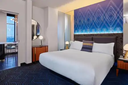 W Minneapolis - The Foshay - 86