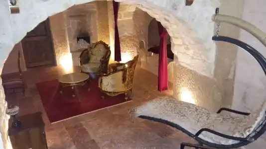 Oread Cave Suites - 25