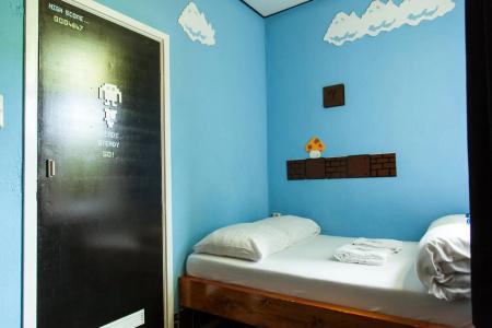 The Flying Pig Uptown Hostel - 19