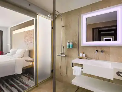 Novotel Jakarta Gajah Mada - 3