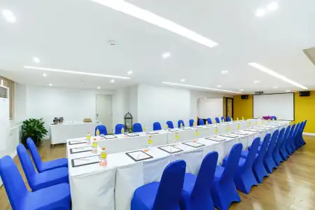 Bandara Silom Suites - 24
