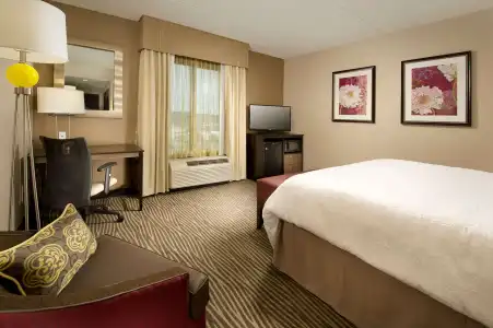 Hampton Inn & Suites Chattanooga/Hamilton Place - 1
