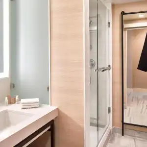 Renaissance Dallas - 34