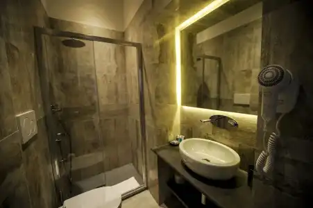 The Roman Empire Guesthouse - 23