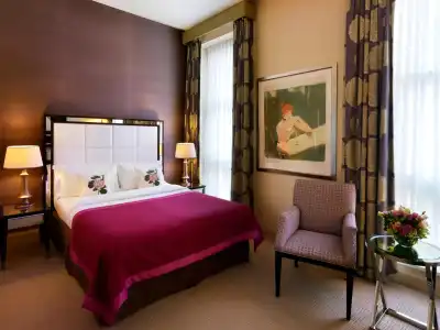 The Mandeville - 24
