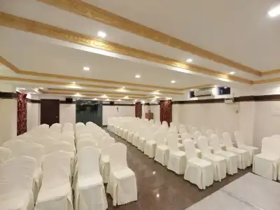 Green Grande Inn - 11