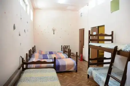 Republic Square Hostel and Tours - 5