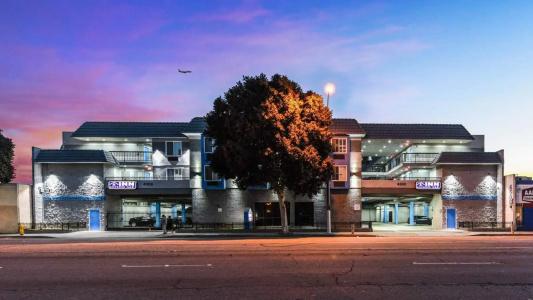 Hollywood Inn Express LAX - 26