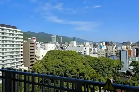 Monte Hermana Kobe Amalie - 50