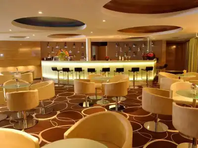 Velence Resort & Spa - - Spa -Restaurant - 24