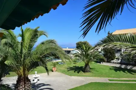 S&C Kosmos Beach Resort - 79