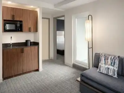 Courtyard by Marriott Seattle Bellevue/Downtown - 52