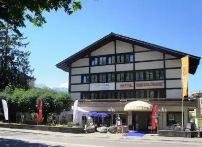 Alpha Thun - 16