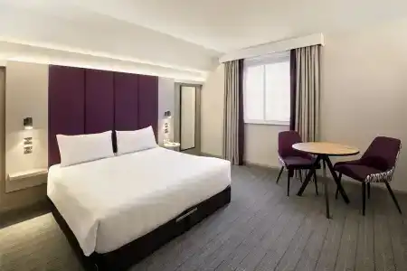 Premier Inn London Wimbledon South - 24