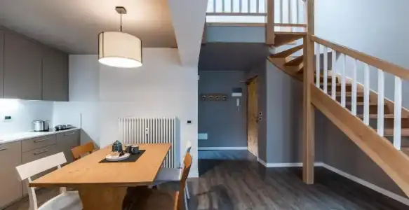 Residence Contrin - 84