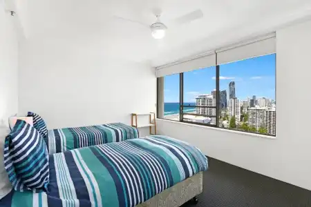 Surfers Century Oceanside Apartments - 120