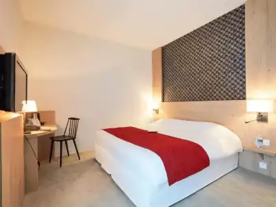 Kyriad Vannes Centre-Ville - 60