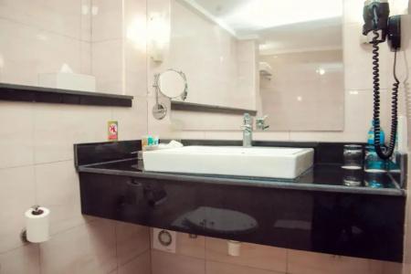 Holiday Inn Dar Es Salaam City Center by IHG - 69
