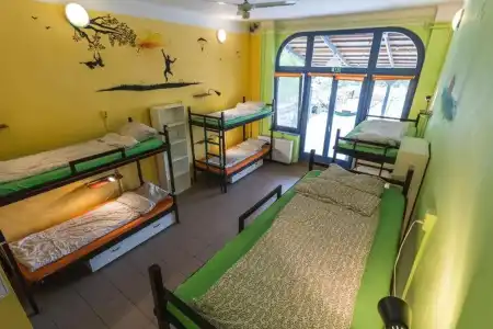 Island Hostel - Adults only - 25