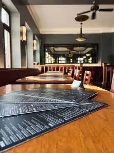 BRASSERIE - 18