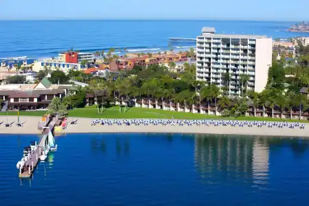 Catamaran Resort and Spa - 23