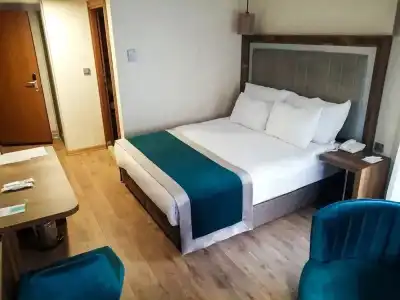 The Life & Spa - 29
