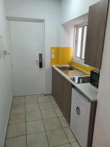 Larnaca Bay Suites - 92