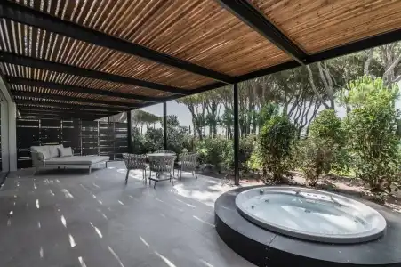 Bellevue & Resort - 220