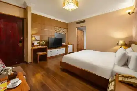 Luxor Boutique - 50