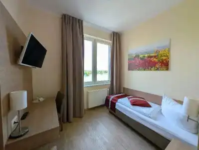 Mainzer Hof - 26