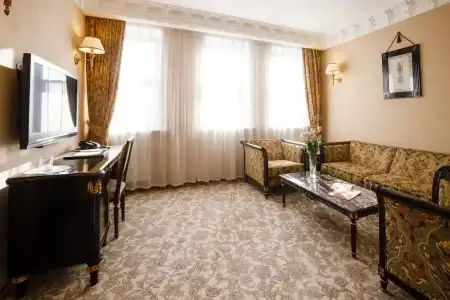 Axelhof Boutique - 33