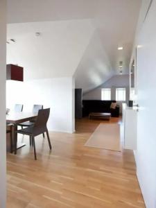 Torg Guest House - 11