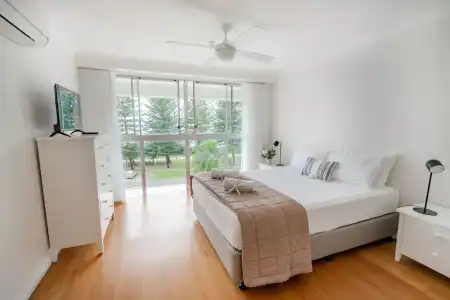 Cashelmara Beachfront Apartments - 26