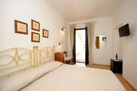 Solaria - 52