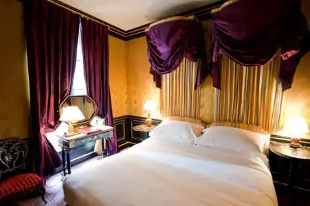 L'Hotel - 55