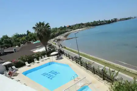 Side Beach Club - 9