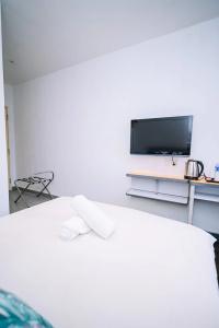 Swing and Pillows — KL Sg Besi - 32