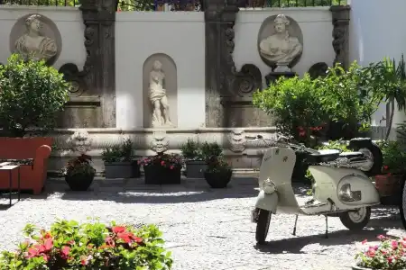 Piazza Bellini & Apartments - 19