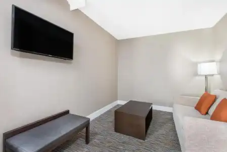 Wingate by Wyndham Niagara Falls - 26