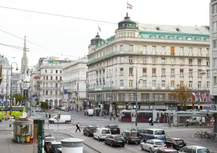 Living an der Oper - 16