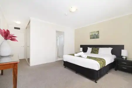 The Astor Apartments - 78