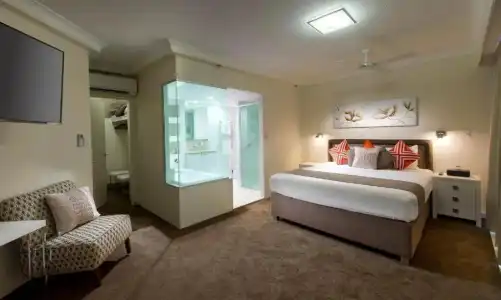 2nd Avenue Beachside Apartments - 185