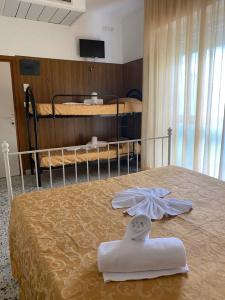 Modenese - 28