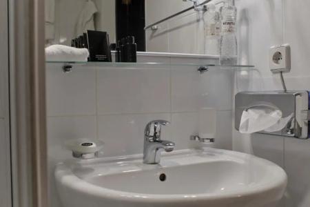 Vozdvyzhensky Boutique-Hotel - 71