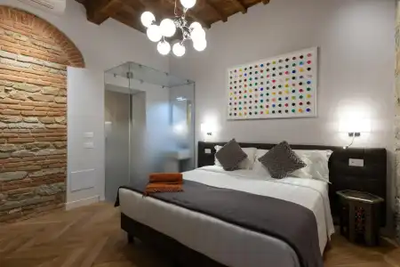 Kairos by Florence Art Apartments - 12