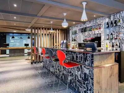 ibis Bourges - 24