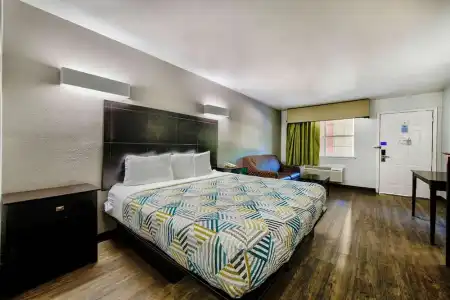 Motel 6 Arlington, TX - 38