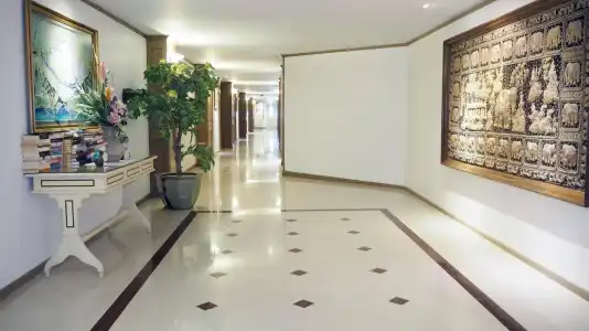City Beach Resort - 12