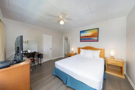 2400 Motel - 43