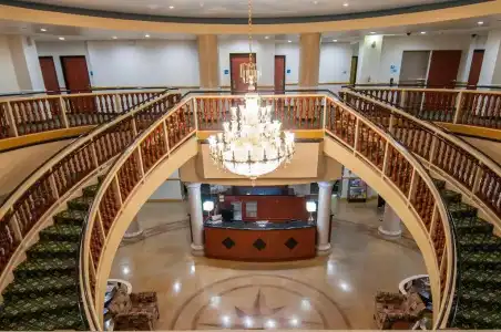 Holiday Inn Express and Suites Bakersfield Central by IHG - 6